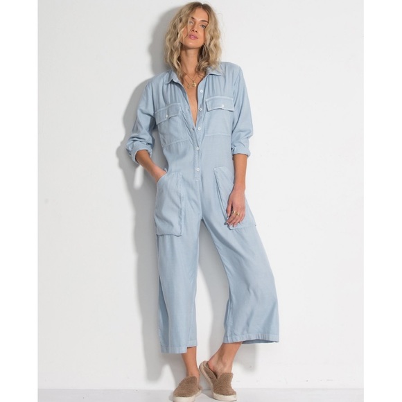 🔥🔥BILLABONG - (TAN) WORK AT IT JUMPSUIT🔥🔥 - Picture 2 of 9